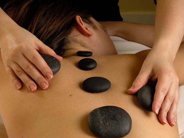 Massage Pierres Chaudes